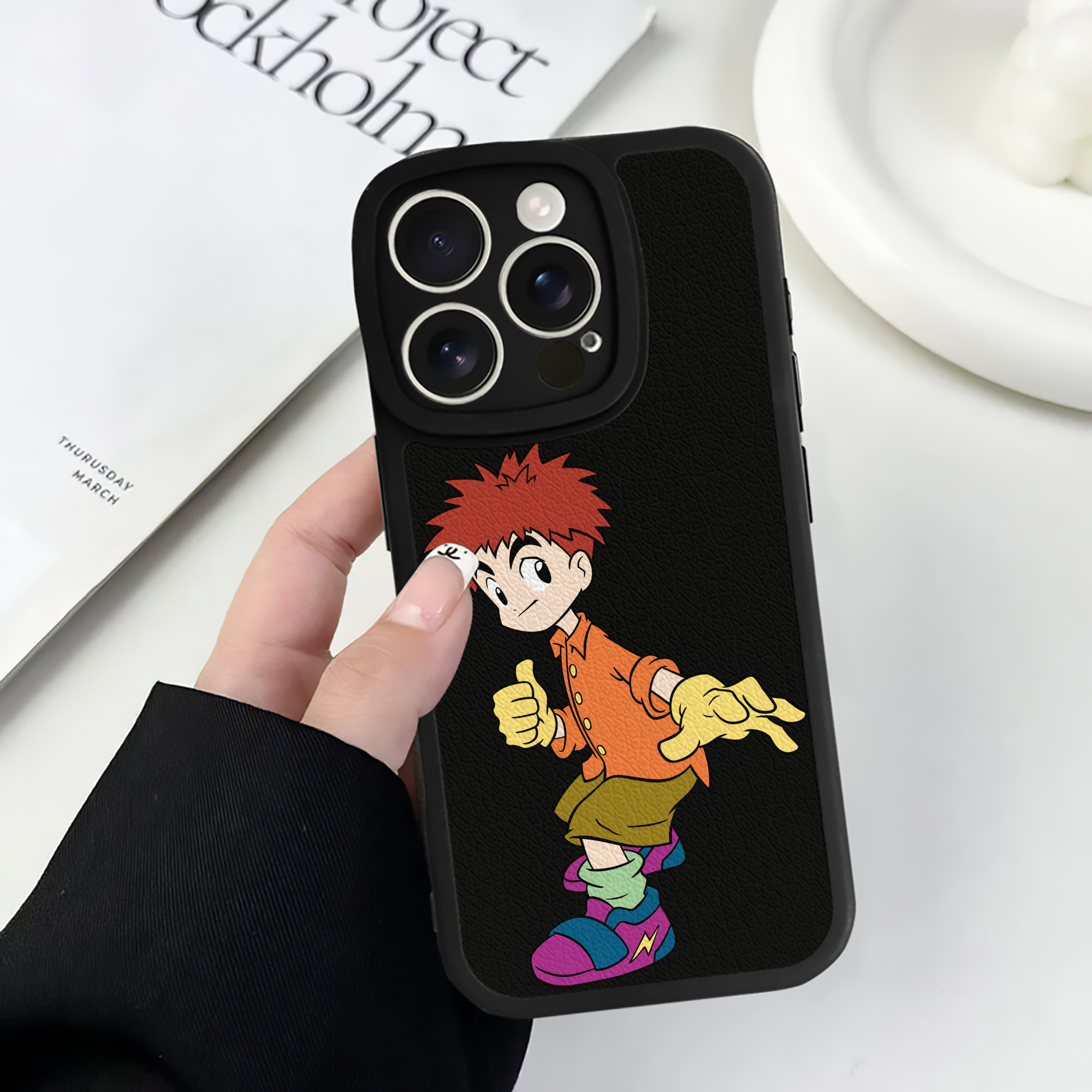 （画像用） Digimon デジタルモンスター/デジモン 【iPhone 16シリーズ対応】シリコンスマホケース（レザー調） 材質：シリコン